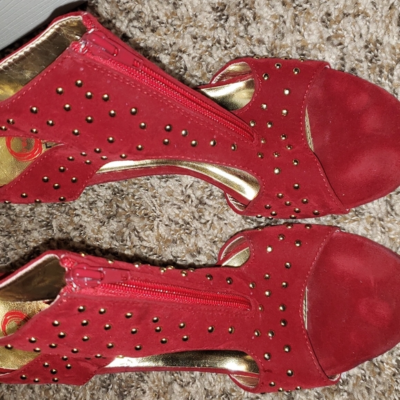 Holiday party heels - Picture 2 of 7